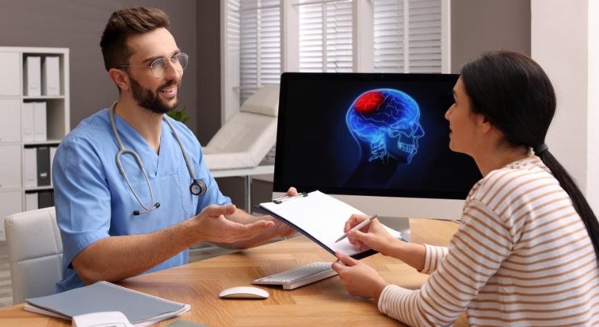 brain cancer doctor talking to patient 